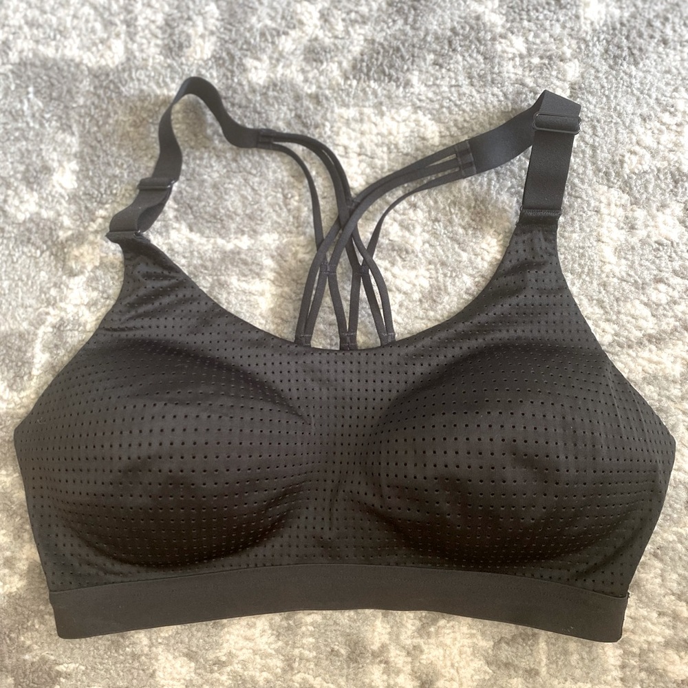 Victoria’s Secret Sport Lightweight Sports Bra